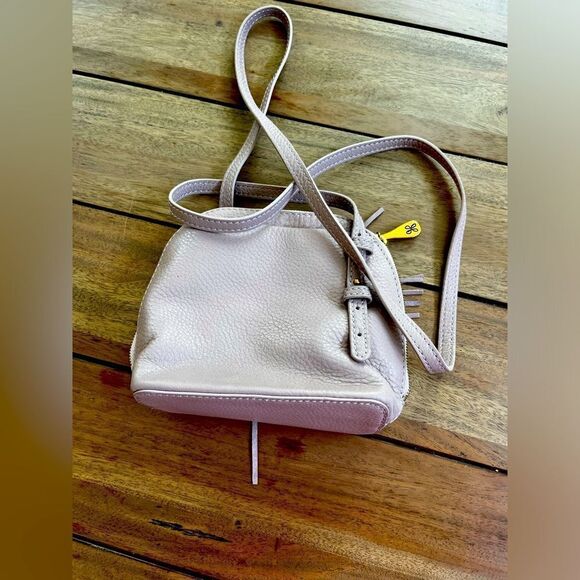 HOBO Elegant Women's CROSSBODY light purple buttery leather bag! Brand new! NWOT - Picture 1 of 15
